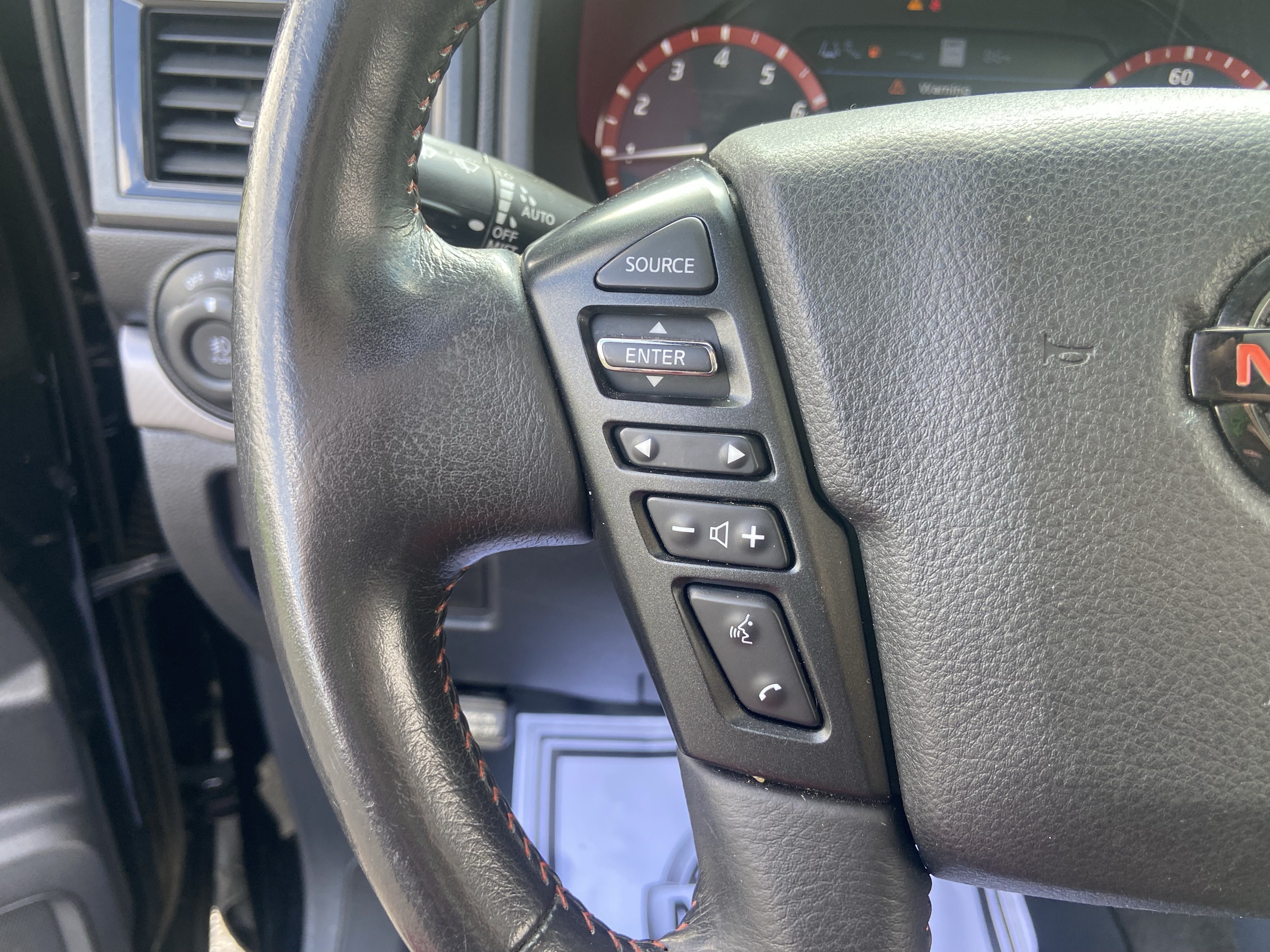 Used 2021 Super Black Nissan PRO-4X image 22