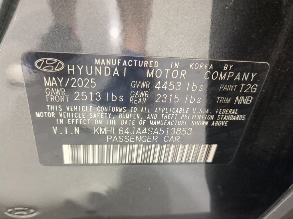 Certified Used 2025 Gray Hyundai SEL image 17