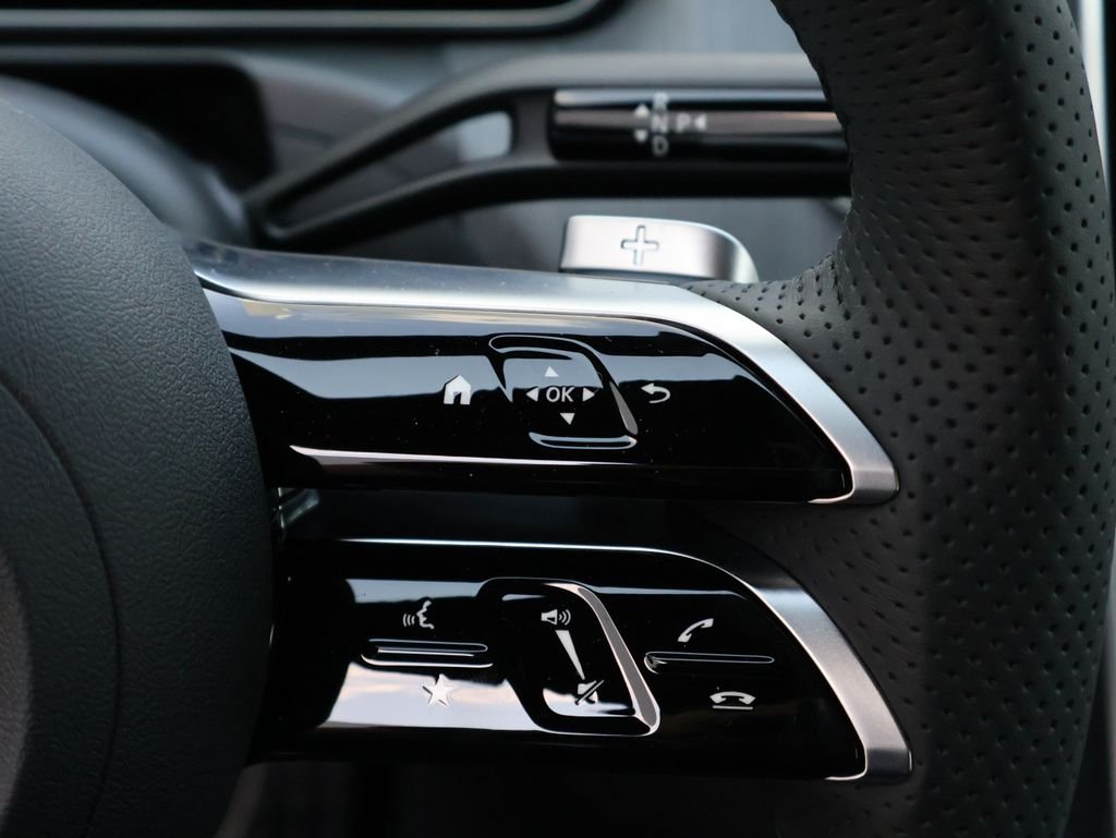 New 2026 Graphite Grey Metallic Mercedes-Benz C 300 image 32