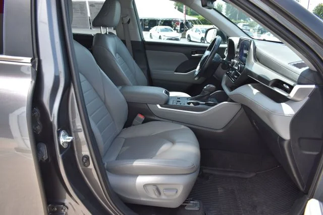 Used 2023 Gray Toyota XLE image 21