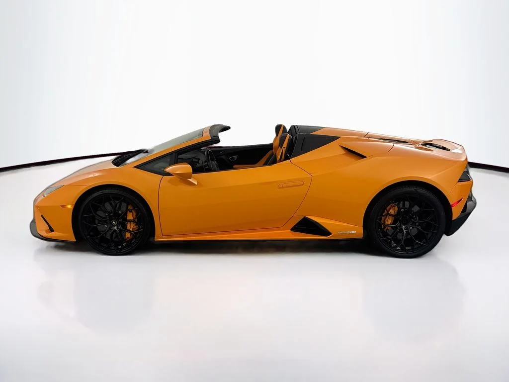 Used 2020 Arancio Borealis Pearl Lamborghini  image 8