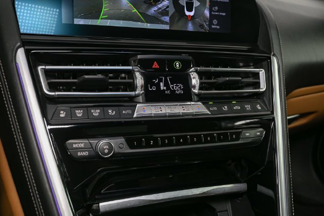 Used 2019 White BMW M850i xDrive image 29