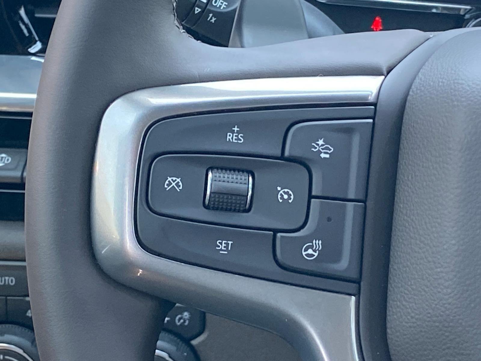 2025 Chevrolet Silverado 1500 LTZ - Photo 9