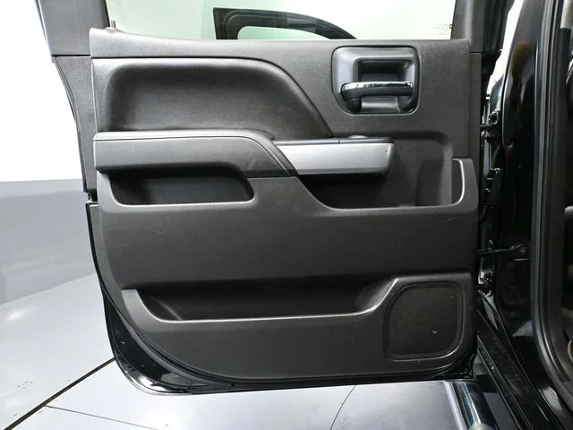Used 2016 Black Chevrolet LTZ image 33