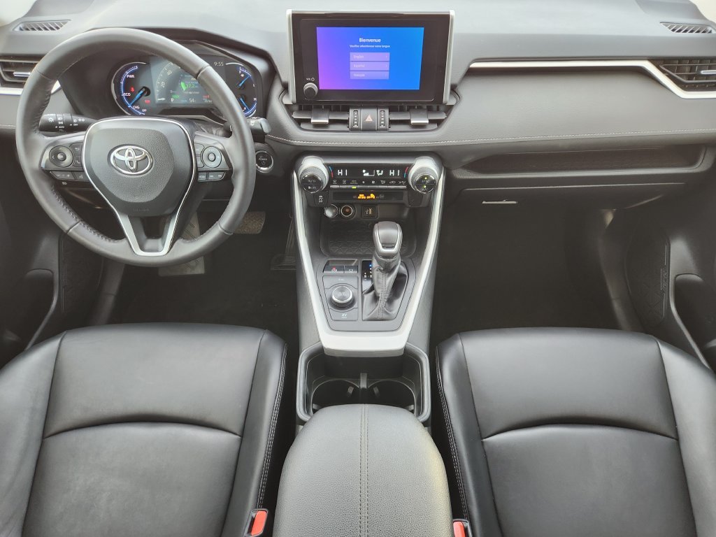 Certified Used 2024 Silver Toyota XLE Premium image 18