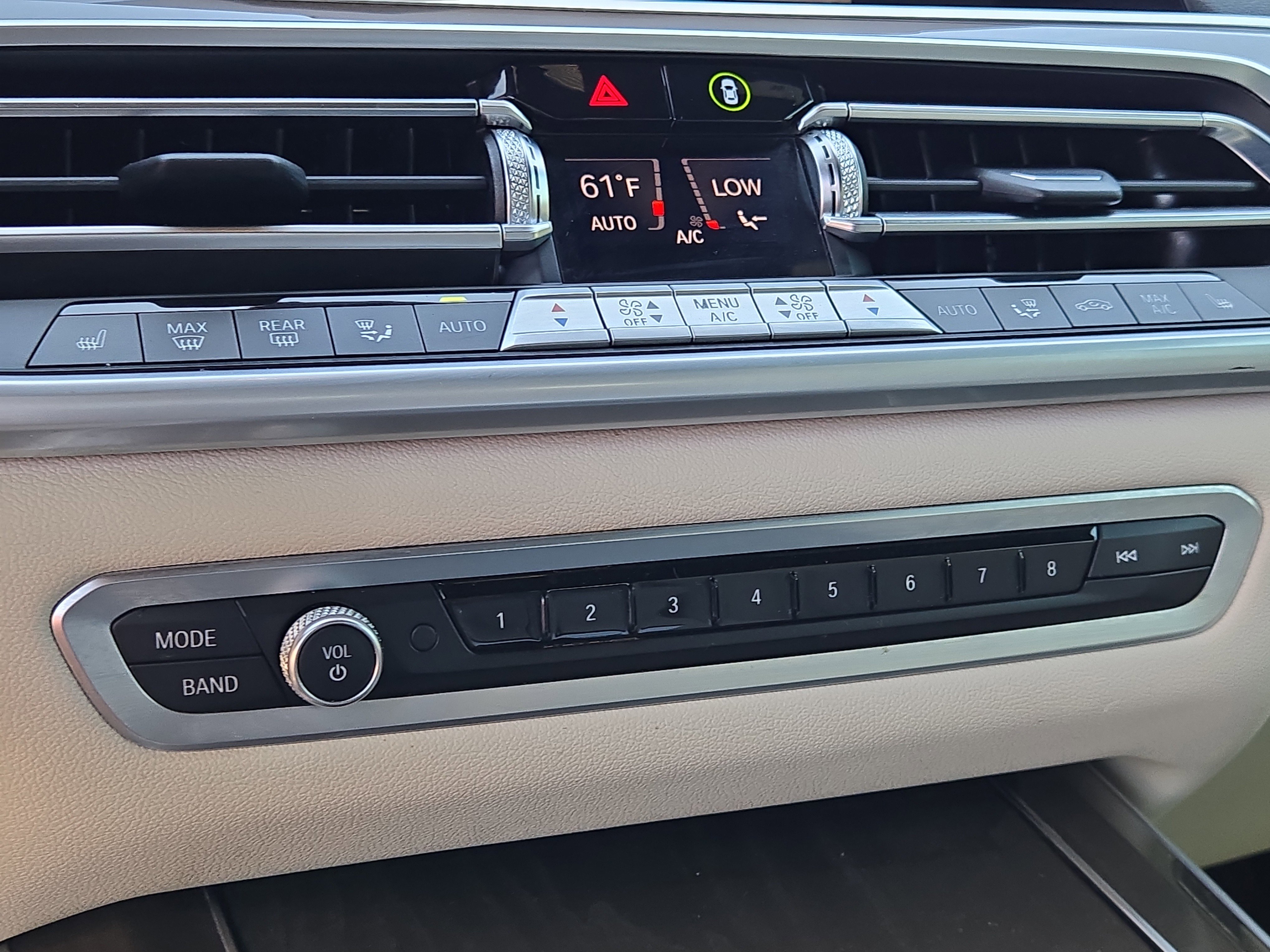 Used 2022 Carbon Black Metallic BMW xDrive40i image 35