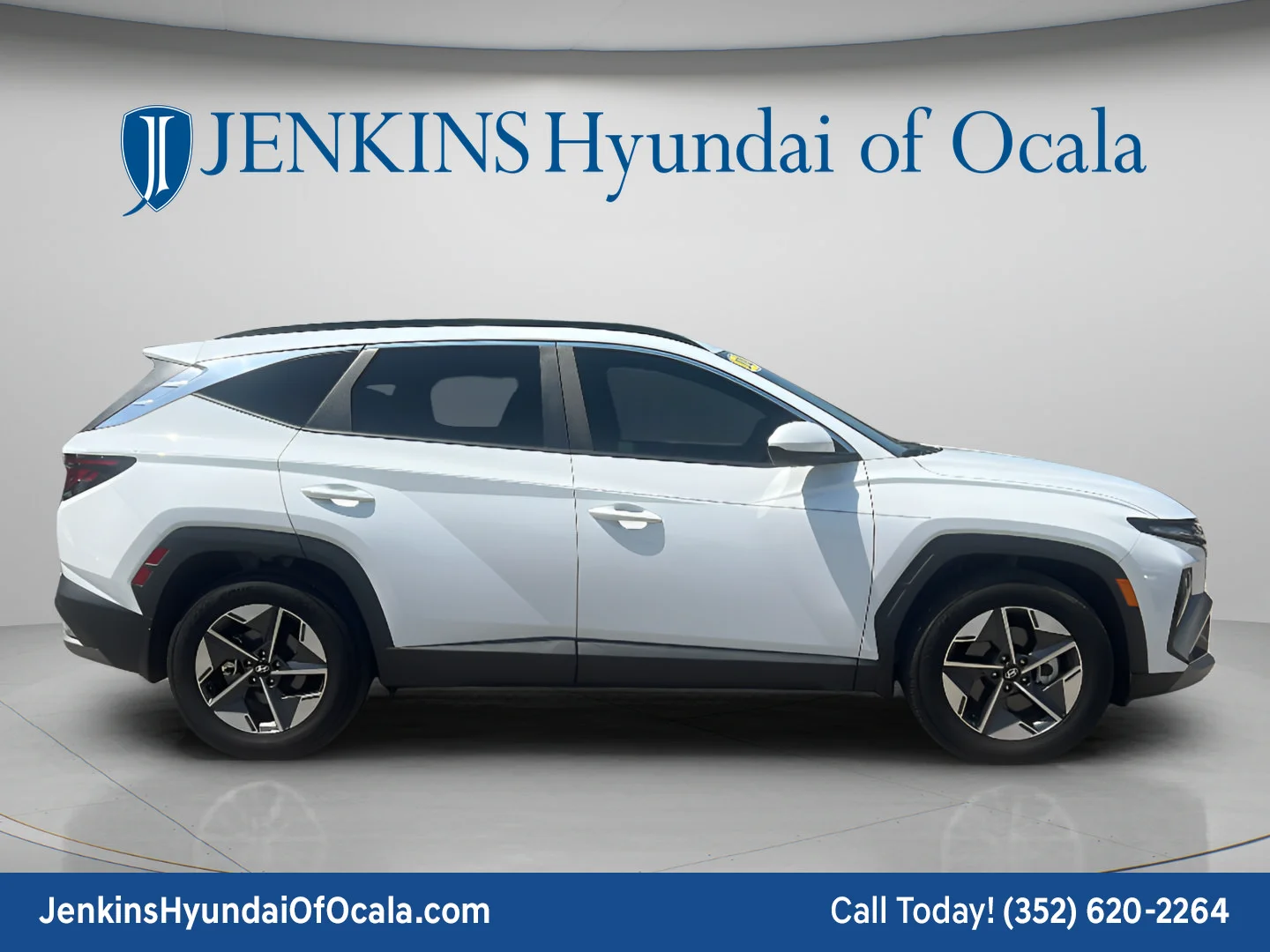 Used 2025 Serenity White Pearl Hyundai SEL image 2