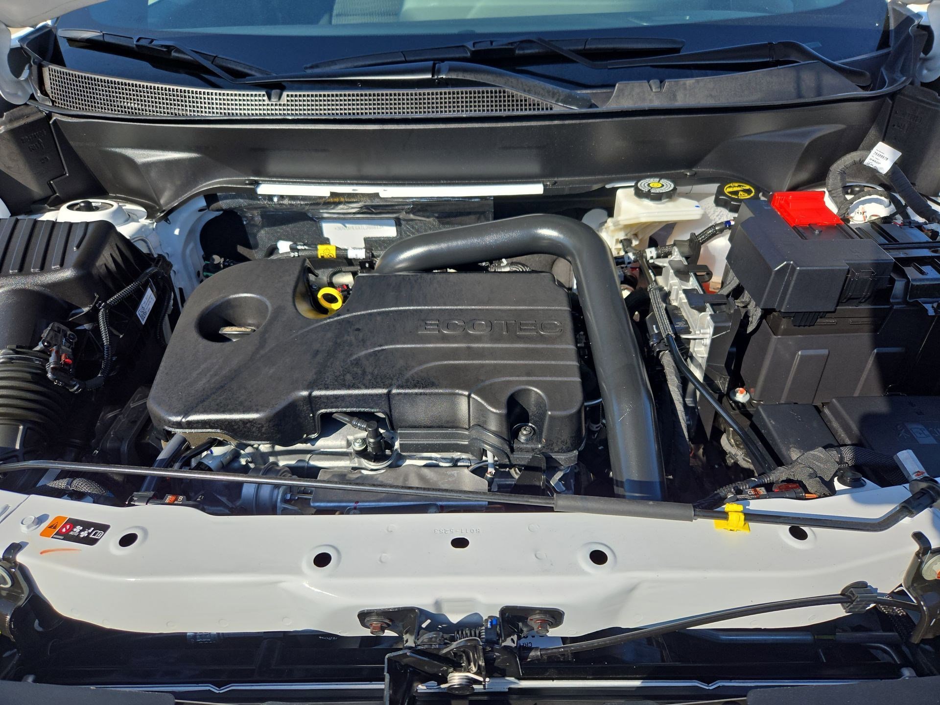 Used 2026 Summit White Chevrolet FWD LT image 33