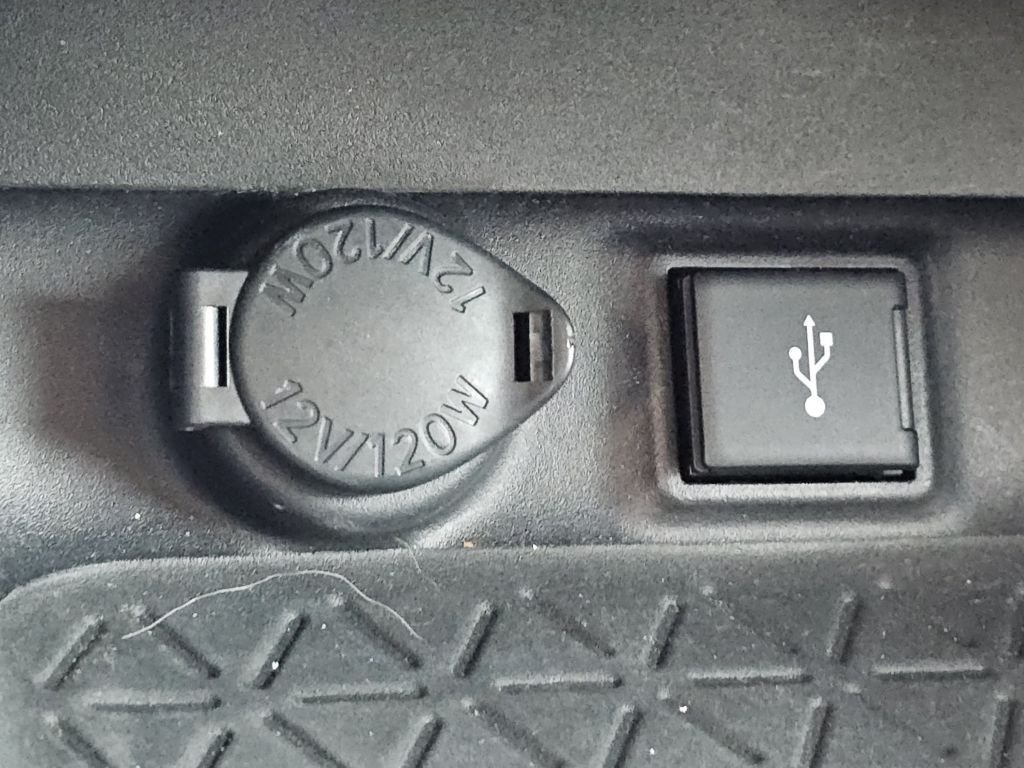 Used 2022 Silver Sky Metallic Toyota XLE Premium image 16