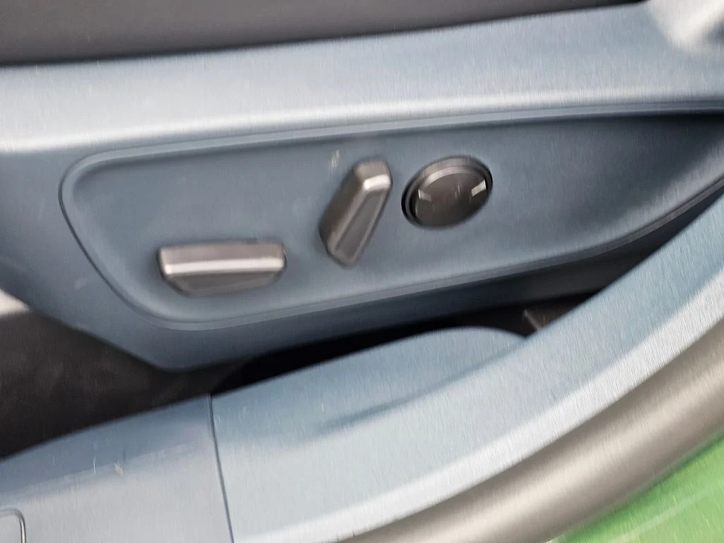 New 2025 Eruption Green Ford Lariat® image 24