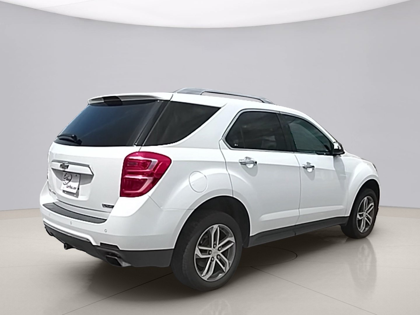 Used 2017 White Chevrolet PREMIER image 5