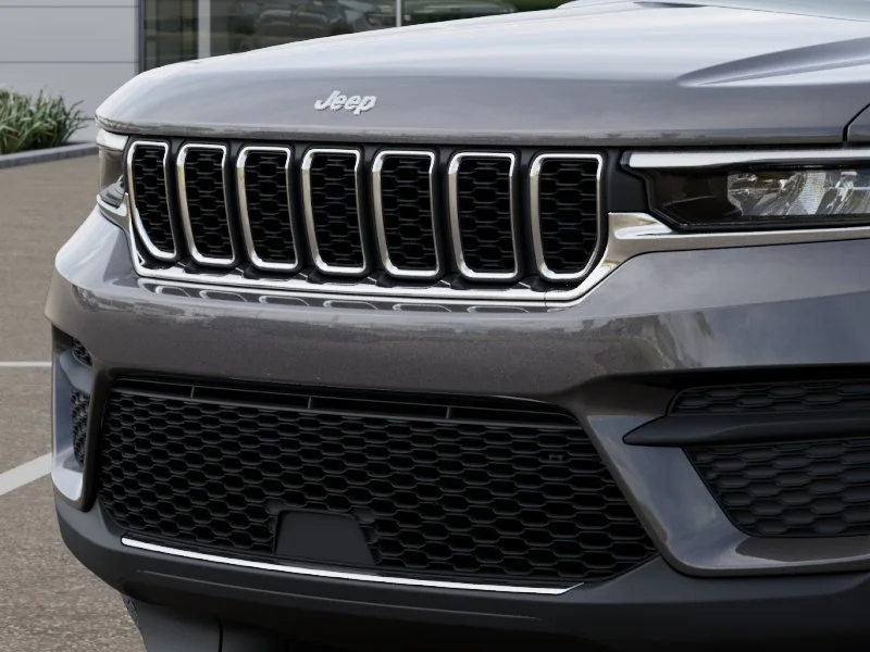 New 2026 Baltic Gray Metallic Clearcoat Jeep Laredo X image 37
