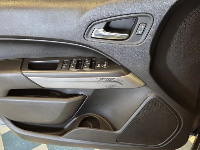 Used 2021 Gray Chevrolet LT image 29