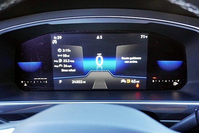 Used 2023 Silver Volkswagen 2.0T SE R-Line Black image 32