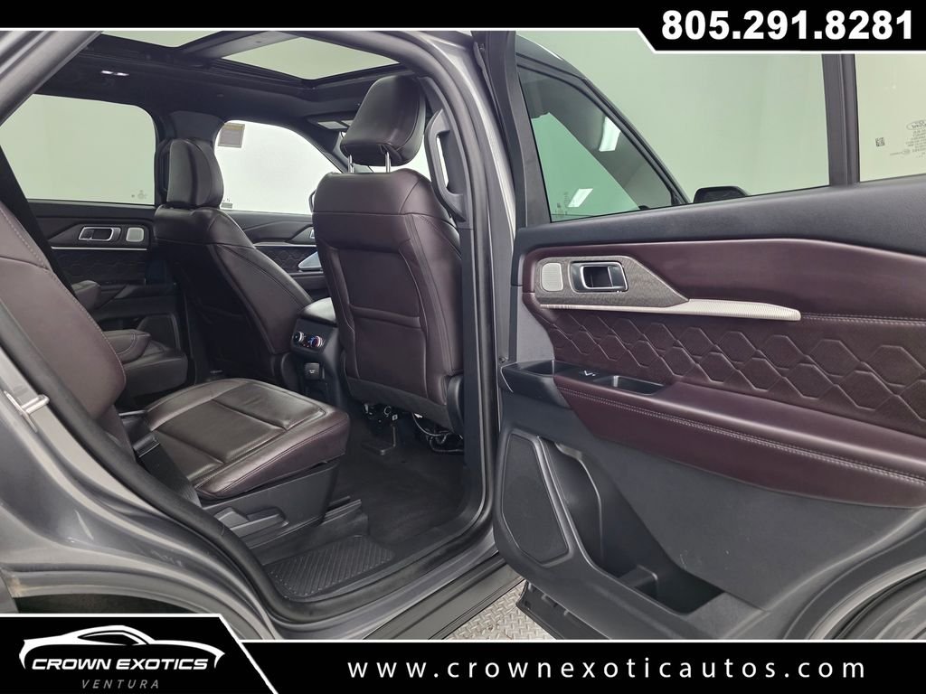 Used 2025 Gray Ford Platinum image 18