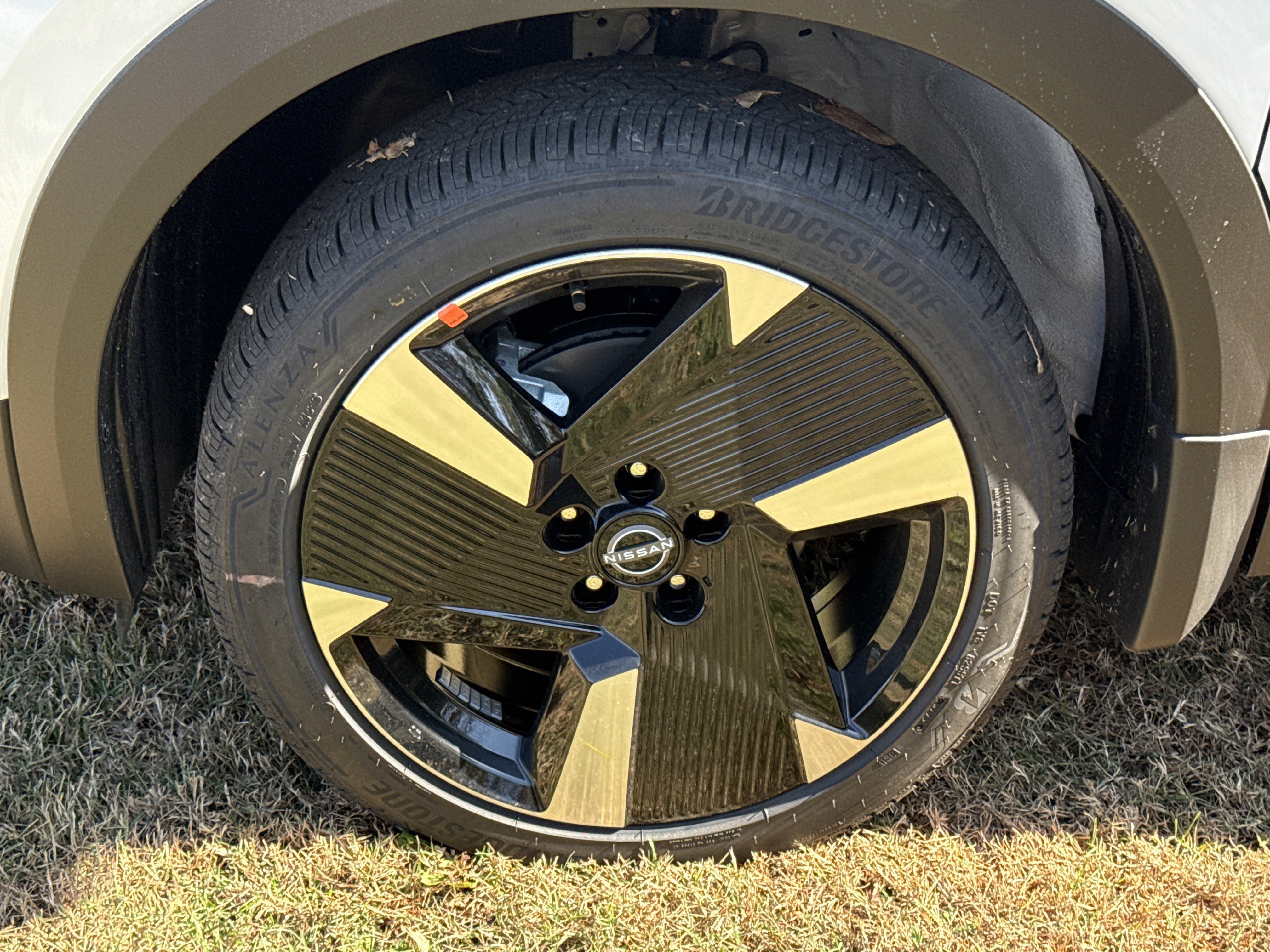 New 2026 Aspen White TriCoat Nissan SR image 14