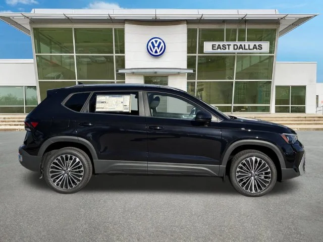 New 2026 Black Volkswagen 1.5T SE image 2
