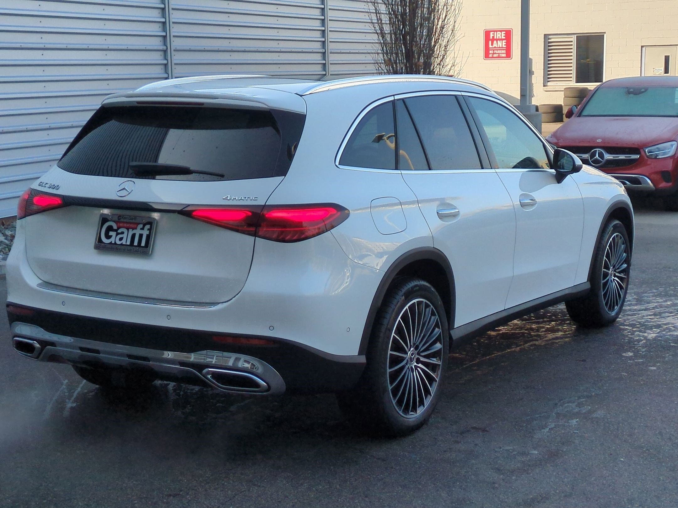 New 2026 Polar White Mercedes-Benz GLC 300 image 3