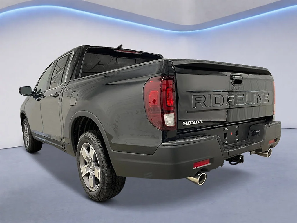 New 2026 Crystal Black Pearl Honda RTL image 3