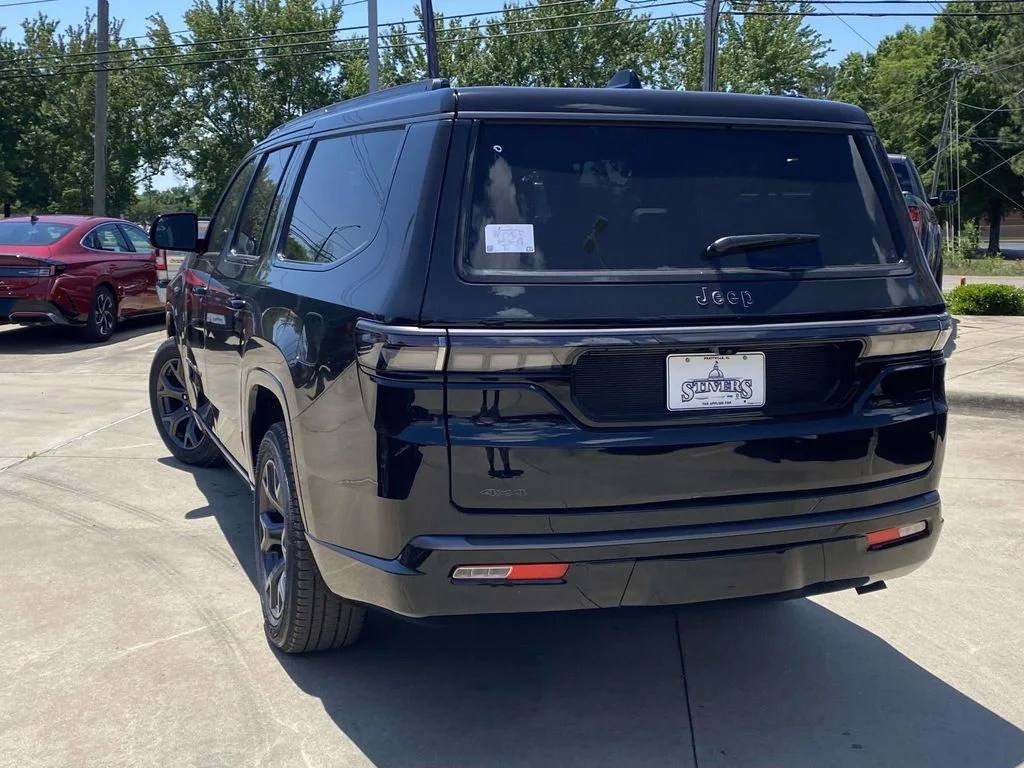 New 2026 High Gloss Black Exterior Paint Jeep Limited Altitude image 4