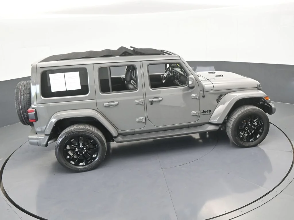 Used 2022 Sting-Gray Clearcoat Jeep Unlimited Sahara High Altitude image 57