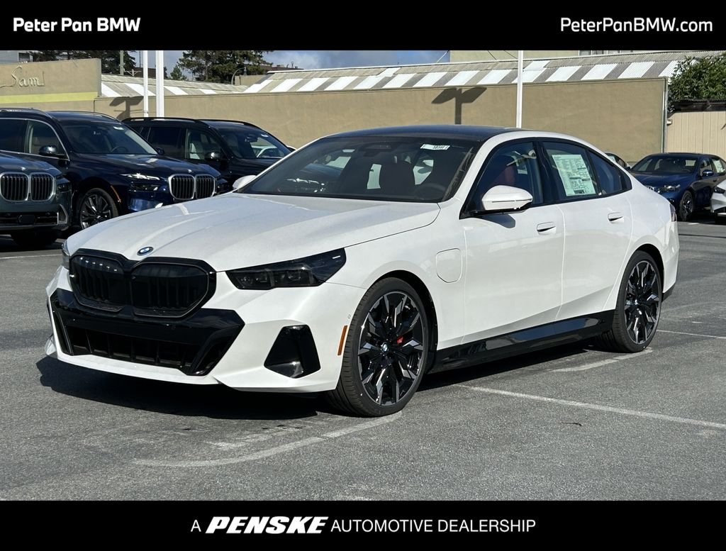 2027 BMW 5 Series 550e xDrive Sedan's photo