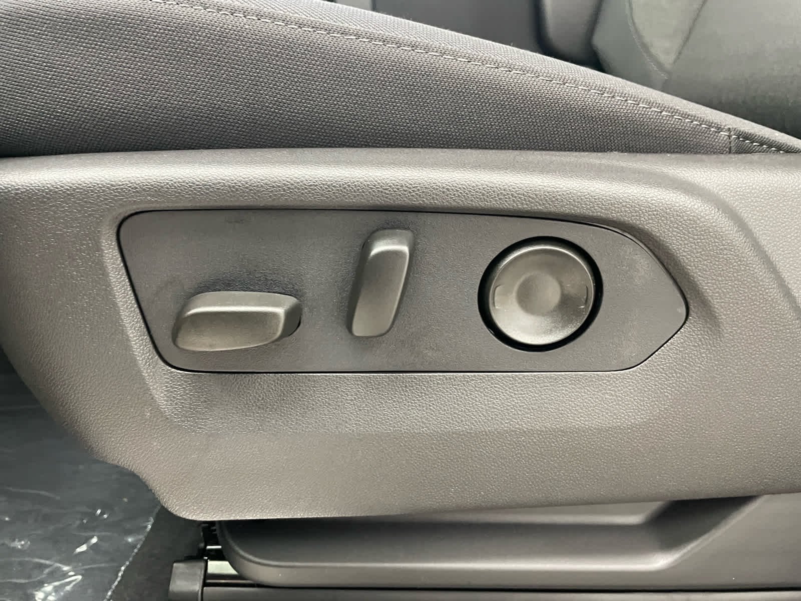 2026 Chevrolet Silverado 1500 LT - Photo 9