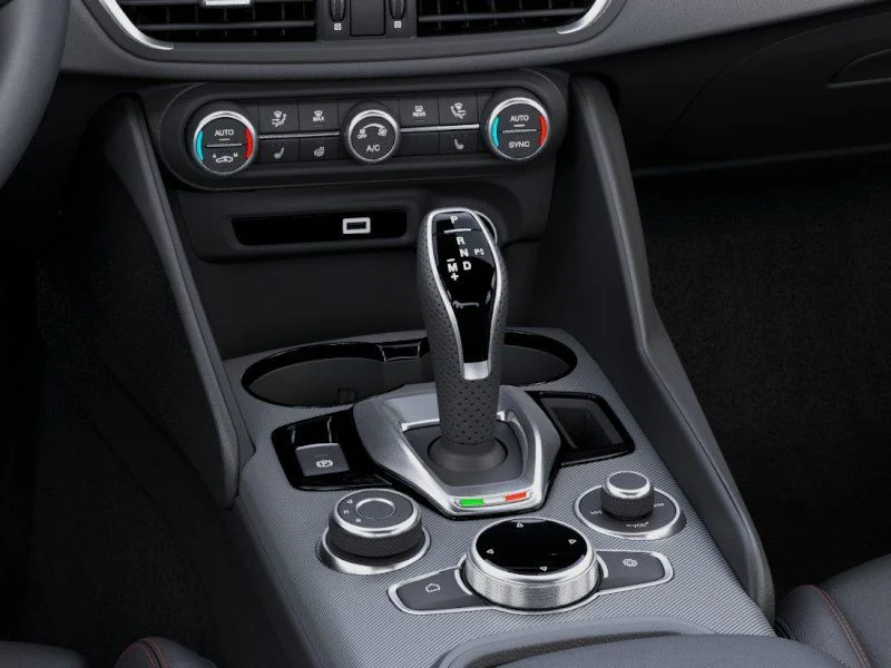 2025 Alfa Romeo Giulia Tributo Italiano - Photo 25