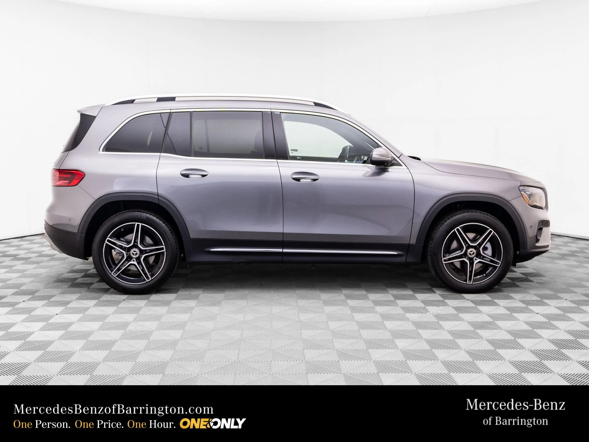 New 2026 Gray Mercedes-Benz GLB 250 image 7