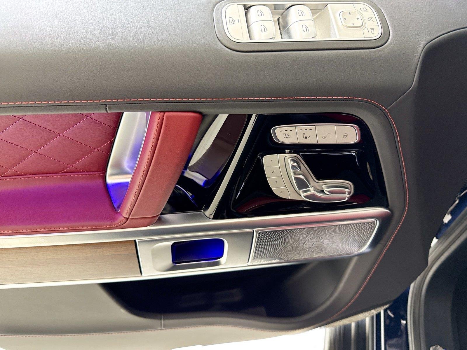 Used 2026 Brilliant Blue Metallic Mercedes-Benz AMG® G 63 | Manufaktur Interior Pkg + | Night Pkg Plus image 11