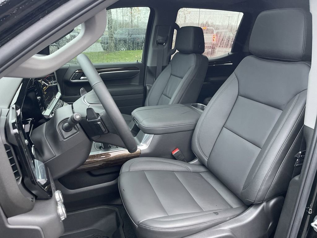 New 2026 Onyx Black GMC Elevation image 20
