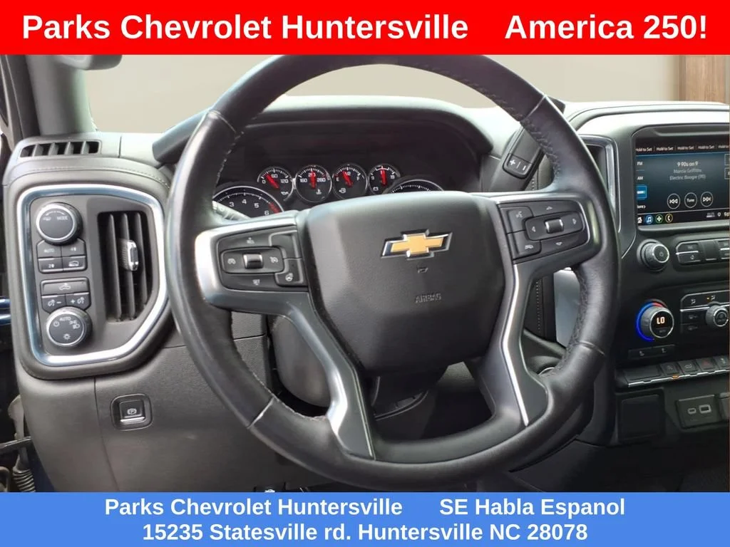 Certified Used 2022 Northsky Blue Metallic Chevrolet LT image 3