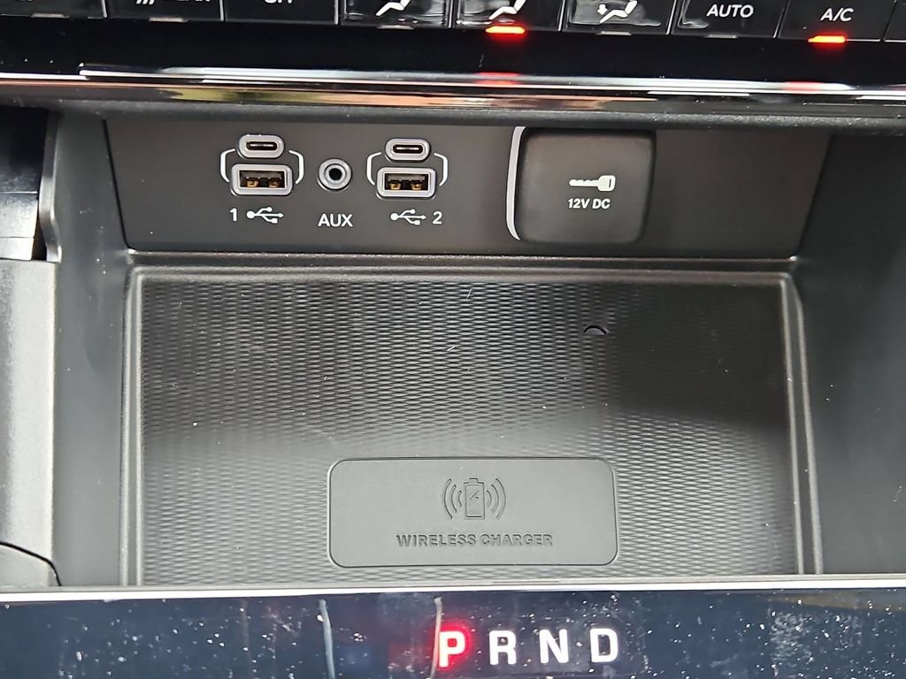 New 2026 Diamond Black Crystal Pearlcoat Jeep Laredo X image 26