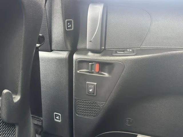 2026 Chrysler Pacifica Limited - Photo 14