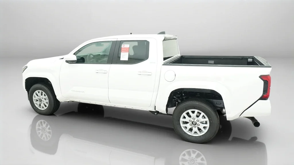 New 2026 Ice Cap Toyota SR5 image 15