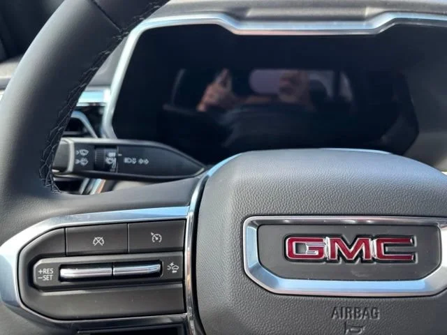 New 2026 Rapids Metallic GMC Elevation image 26