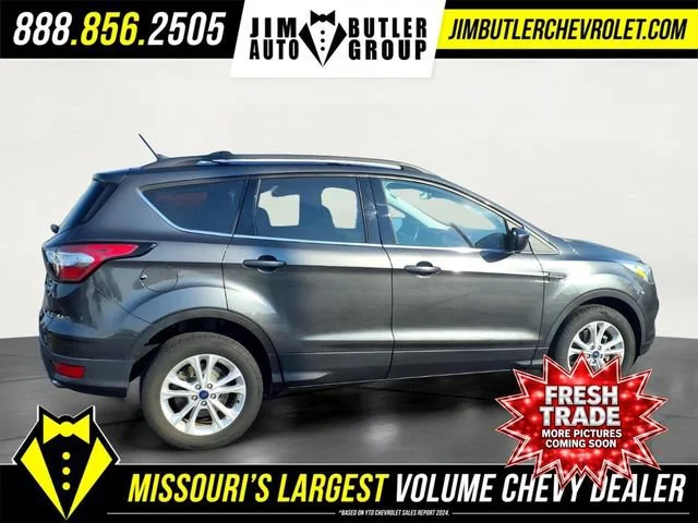 Used 2018 Gray Ford SEL image 25