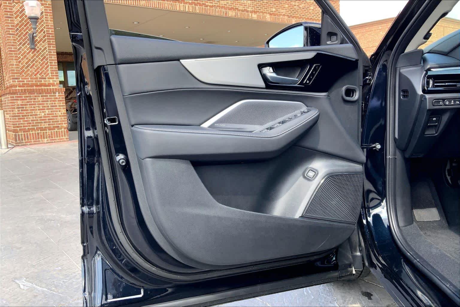 New 2026 Majestic Black Pearl Acura w/Technology Package image 16