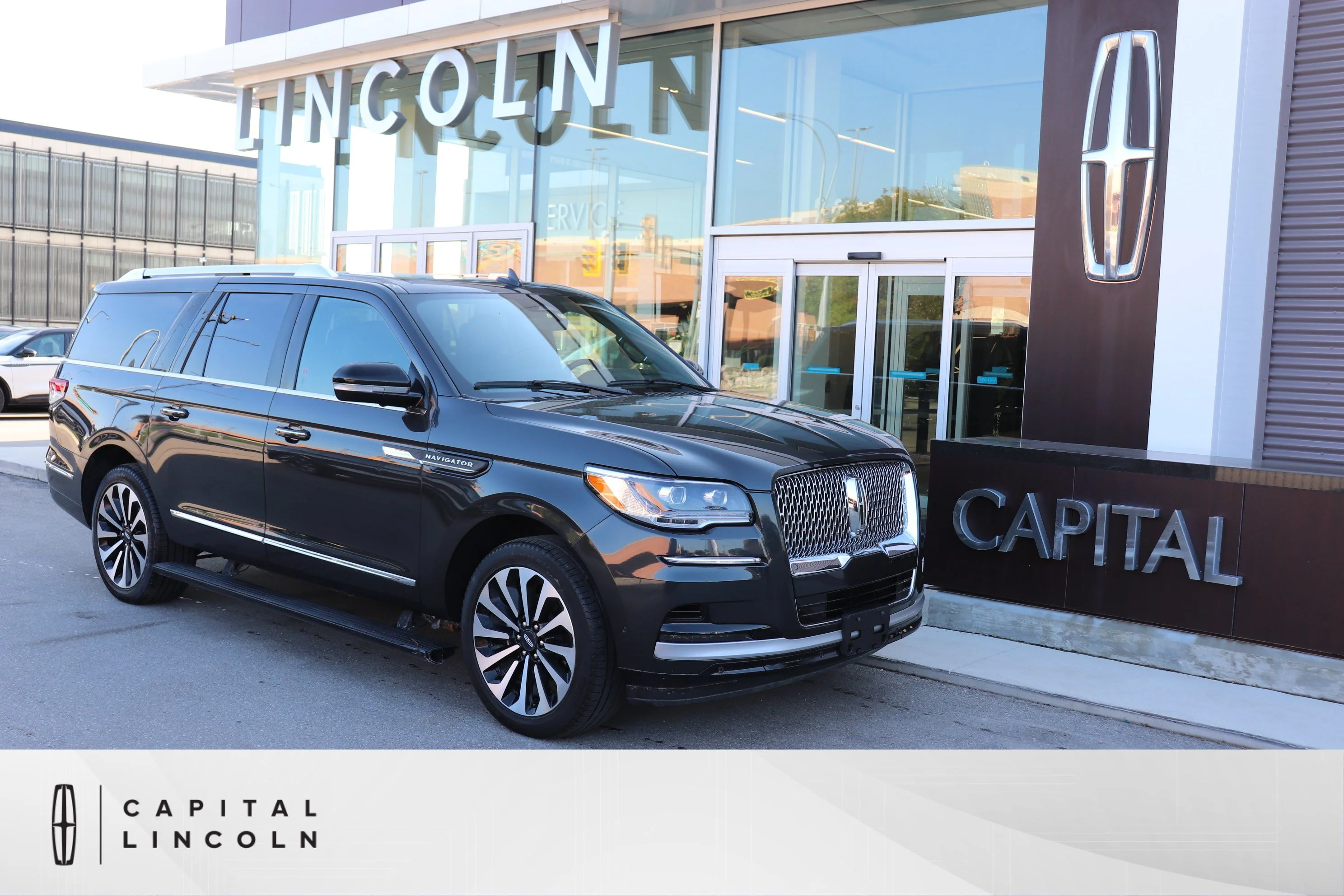 Used 2023 Black Lincoln Reserve image 1