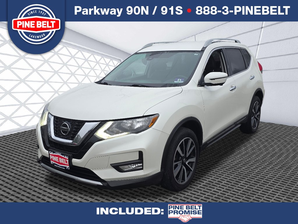 Used 2019 Pearl White Tricoat Nissan SL image 1