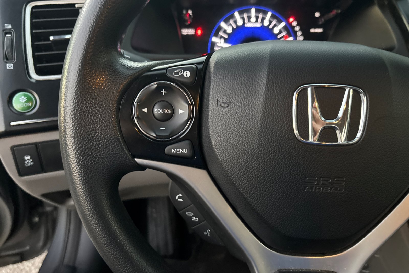 Used 2013  Honda LX image 27