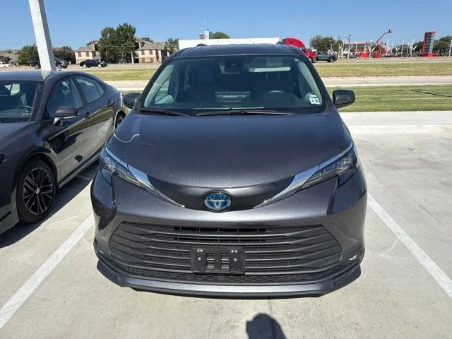 Used 2025 Gray Toyota XLE image 2