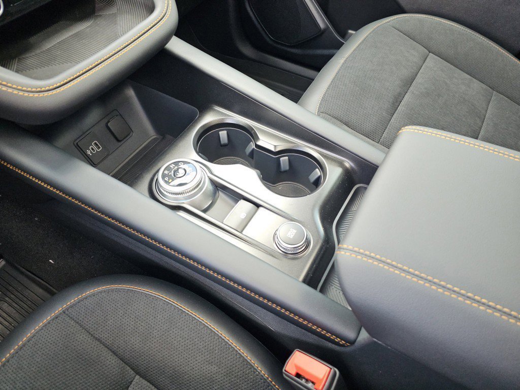 New 2026 Space White Metallic Ford Tremor image 36