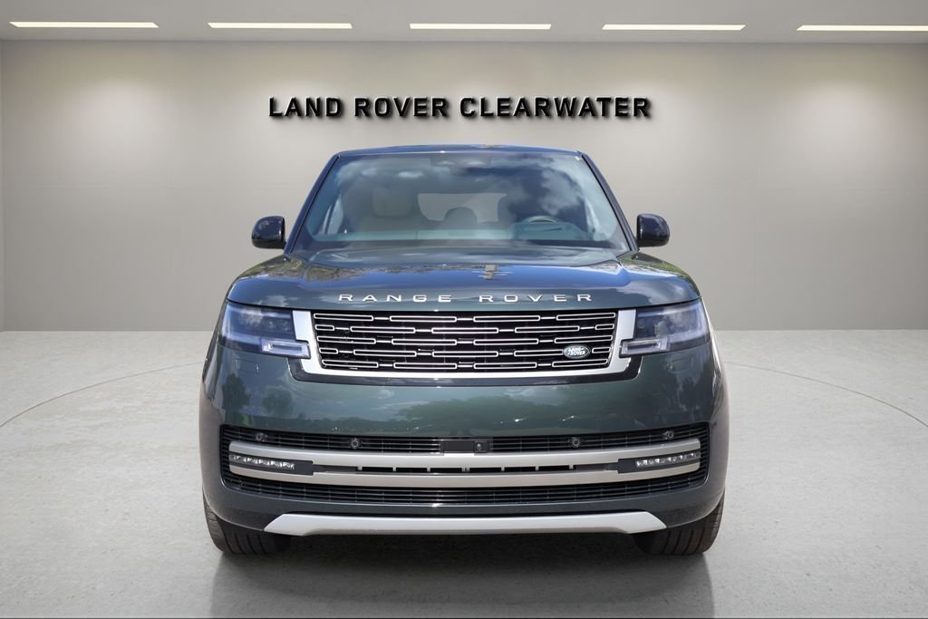 New 2026 Belgravia Green LAND ROVER SE LWB 7-Seats / V8 image 8