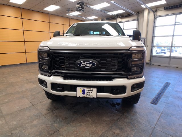 New 2027 Ford F-250SD F-250® XL 4D Crew Cab in Des Moines #270079 ...