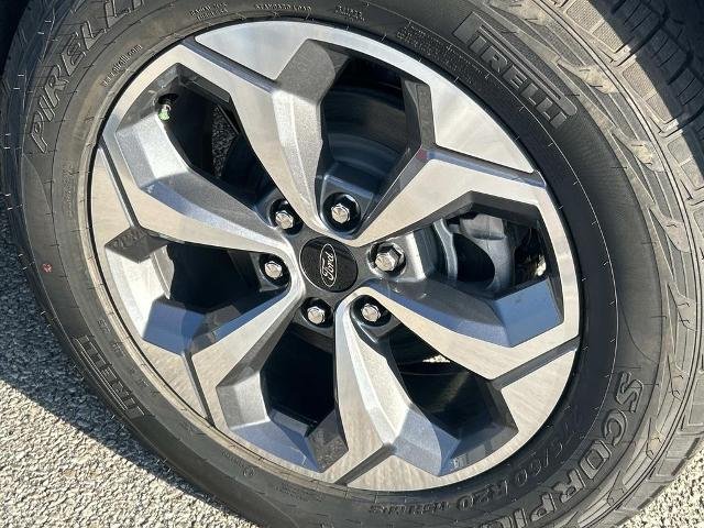 New 2027 Star White Metallic Tri-Coat Ford MAX Active image 11