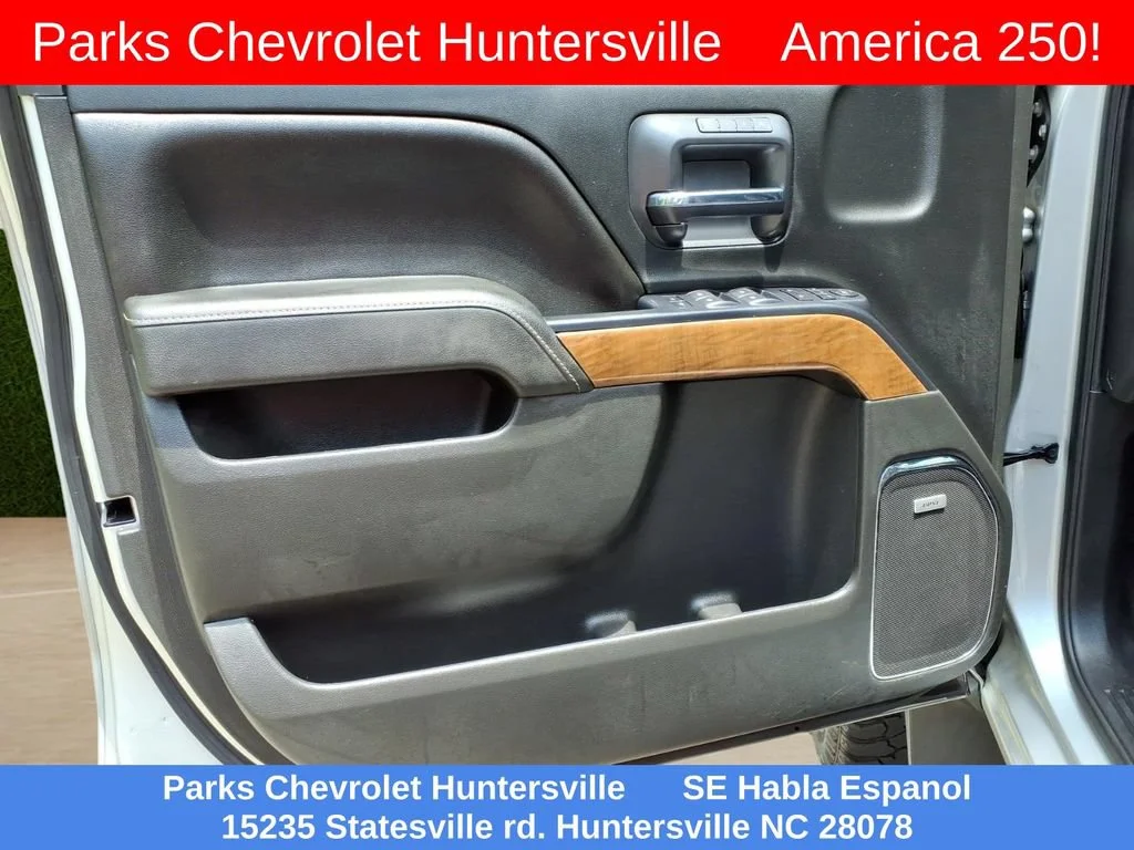 Used 2015 SILVER ICE METALLIC Chevrolet LTZ image 19