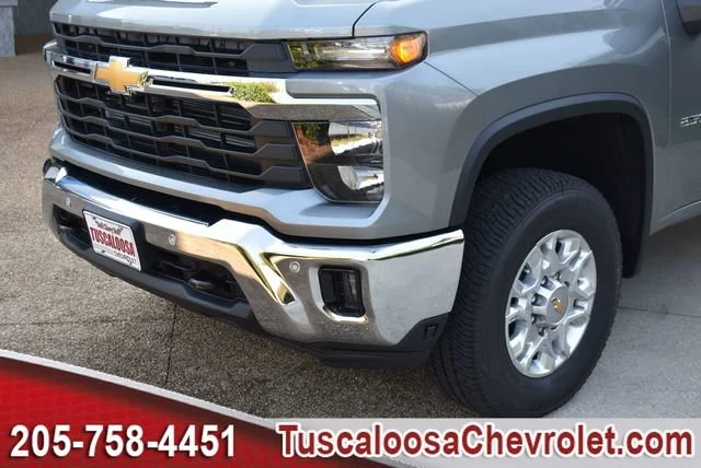 New 2026 Sterling Gray Metallic Chevrolet LT image 32
