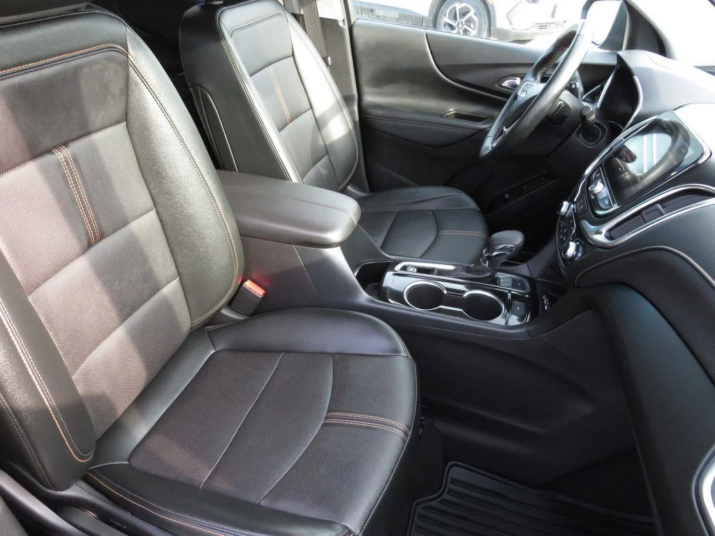 Used 2024 Lakeshore Blue Metallic Chevrolet Premier image 17