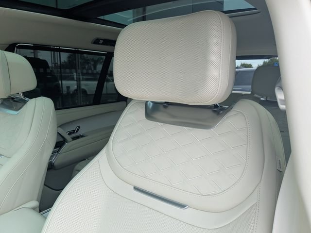 New 2026 Icy White Satin Land Rover SV image 26